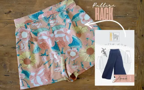 Cartamodello shorts donna gratis con fantasia floreale. Un pattern hack per creare un capo unico.
