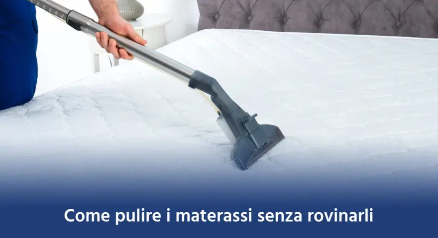 Un professionista effettua la pulizia dei materassi con un aspiratore, garantendo un ambiente sano e igienico.