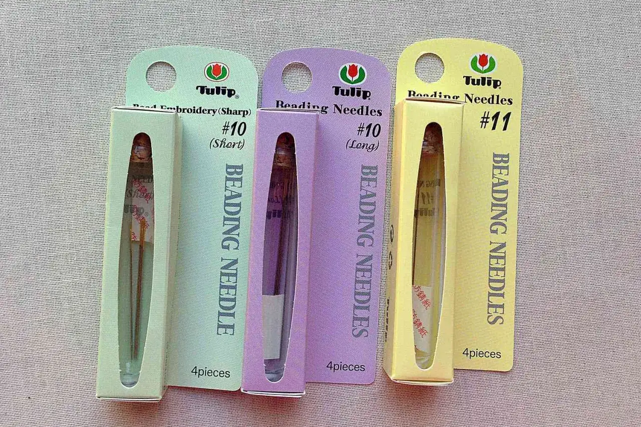 Aghi per perline Tulip: corti, lunghi e misura 11, ideali per infilare perline con facilit&agrave;.